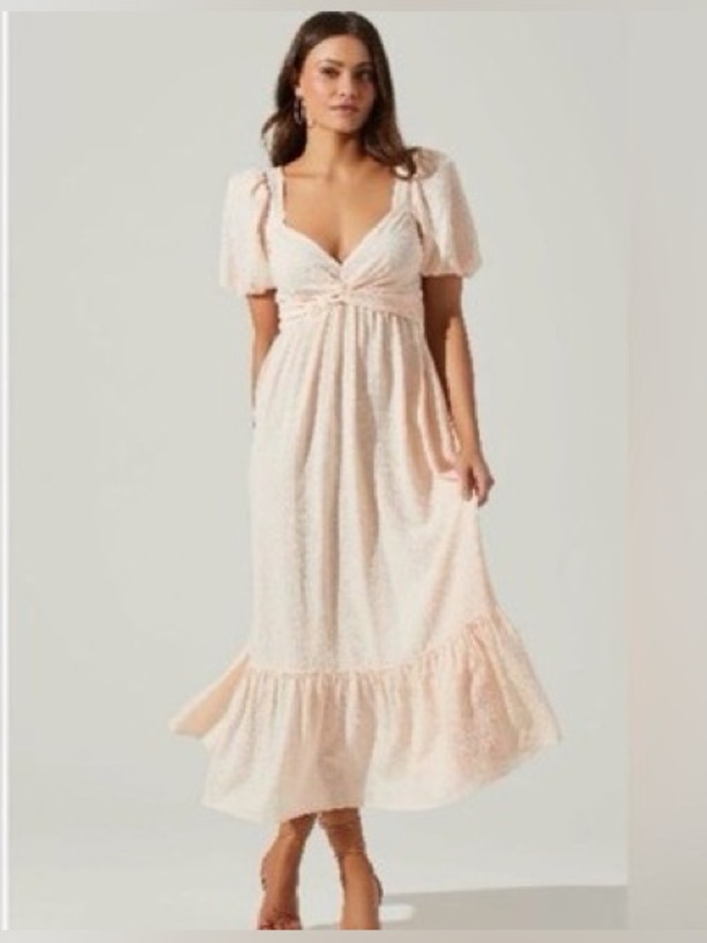NWT ASTR the Label Creamy Peach Puff-Sleeve Maxi Dress